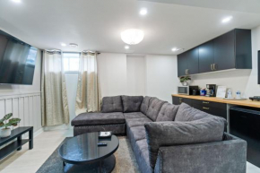 Cozy and Private Basement Suite with All Amenities